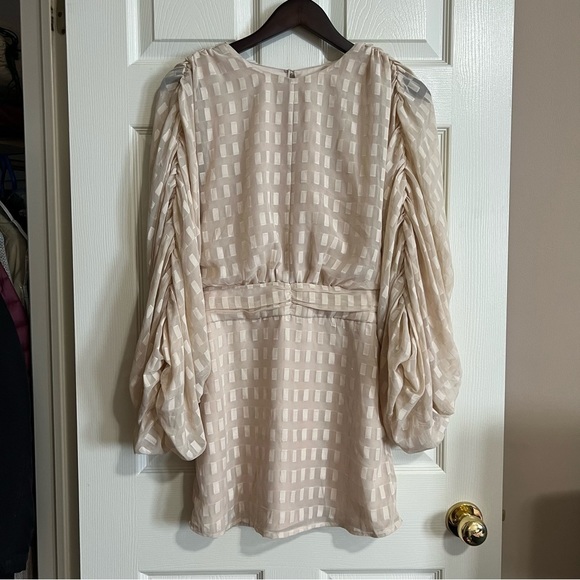 [NWT] REVOLVE House of Harlow Nika Dress in Champagne - Sz XS - Picture 3 of 16